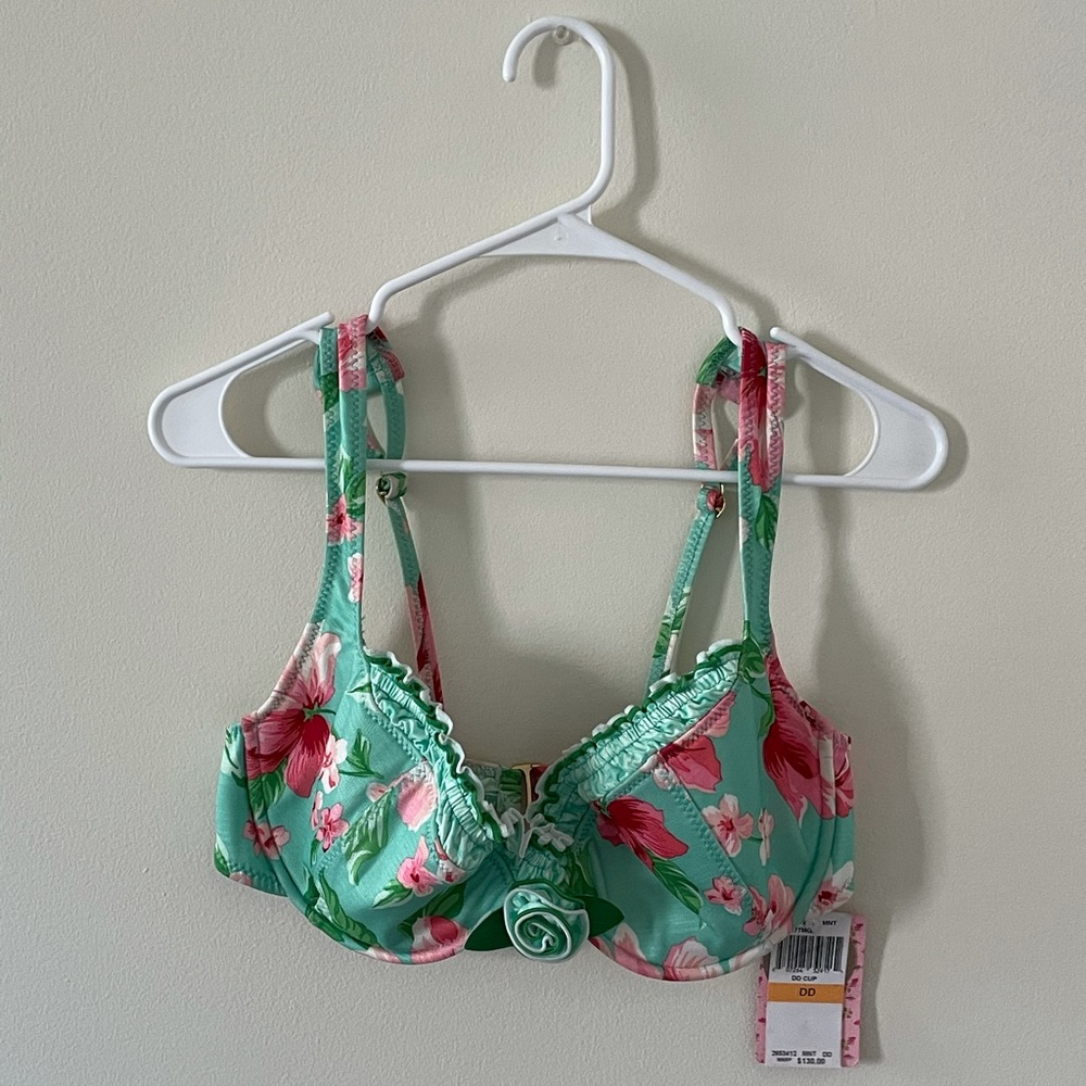 BETSEY JOHNSON Underwire Bathing suit top - Sz. DD
